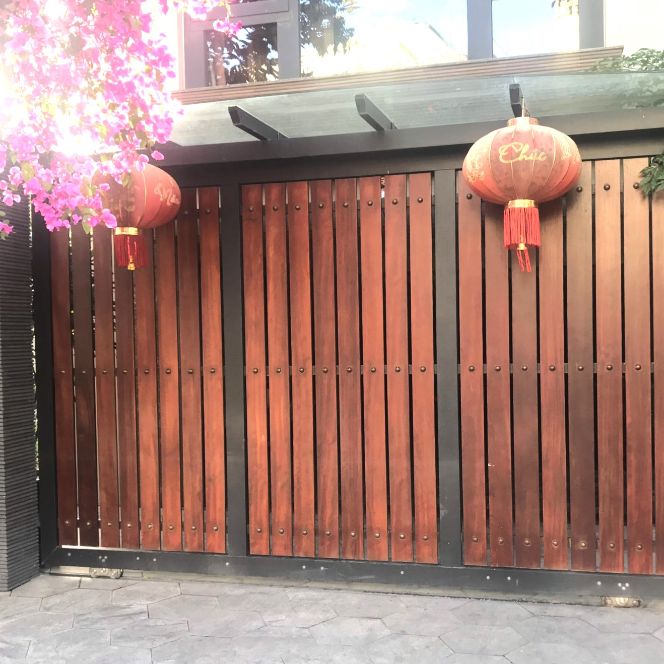 Cổng sắt – inox sơn tĩnh điện